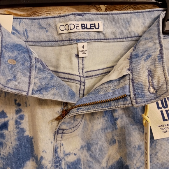 Skirt Bleach Distressed Code Blue - Picture 10 of 10